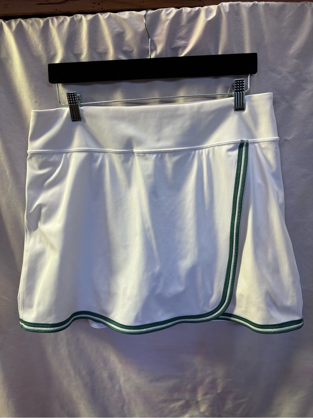 Athleta White Skort with Green Trim